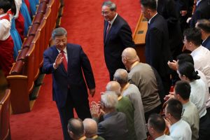 XI поздравява ветераните във V-ден гала, подчертавайки китайския разказ за Втората световна война
