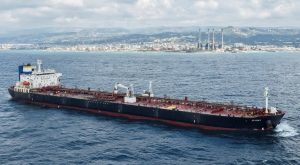 САЩ налагат нови санкции на иранската борсова къща, 19 кораба от флота в сянка
