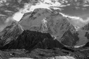 Tribute to the victims of Broad Peak avalanche